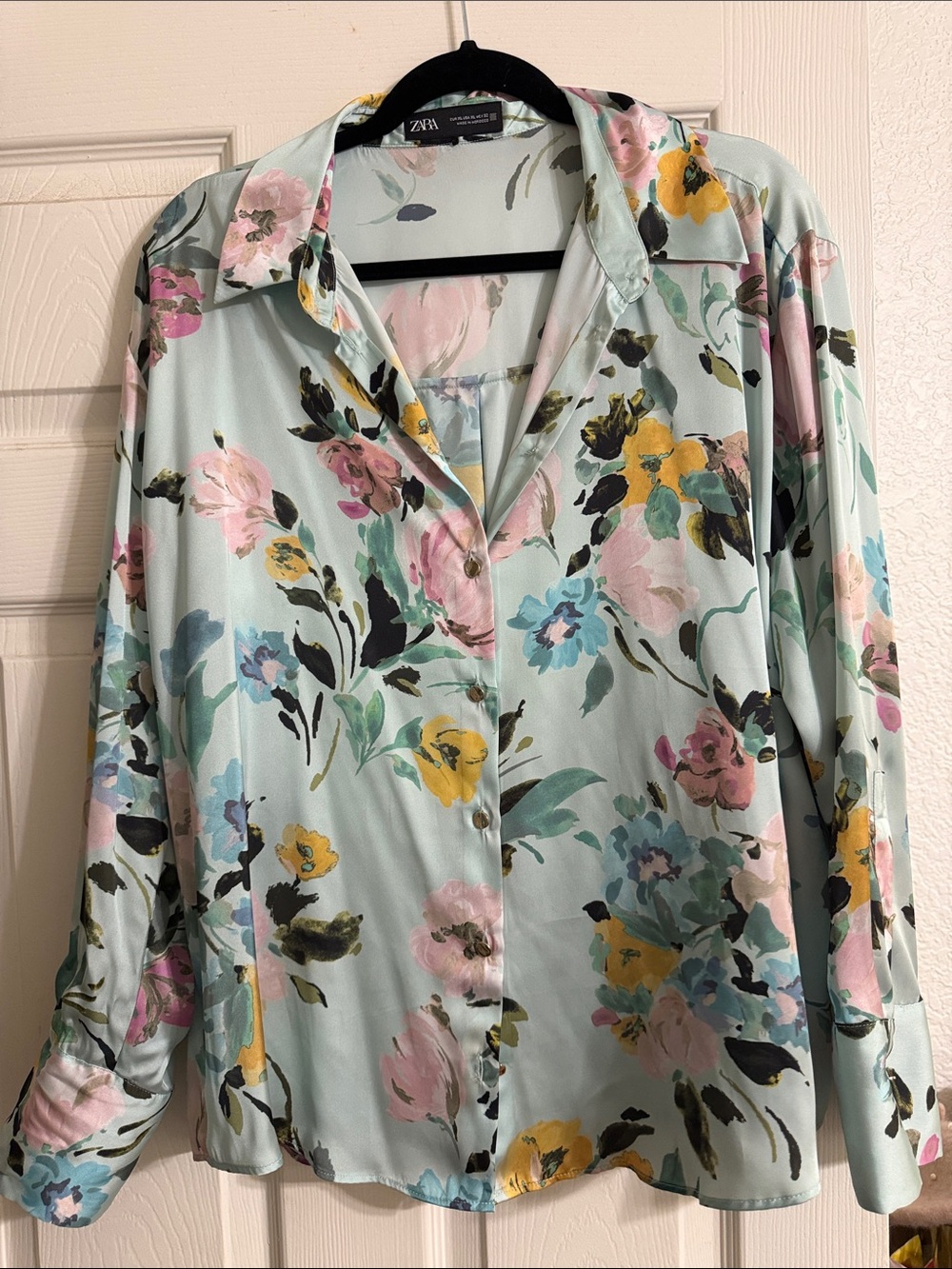 Zara Pastel Mint Floral Button-Front Blouse with Pink, Yellow & Blue Accents